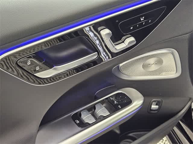 Thumbnail: 2025 Mercedes-Benz C-Class - 18