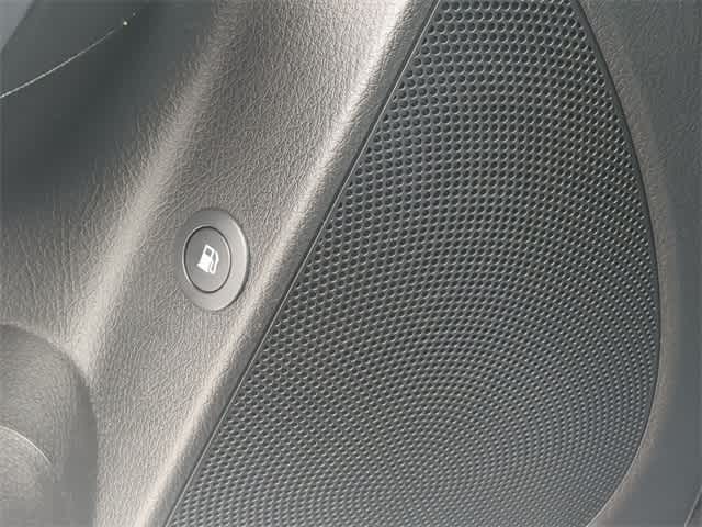 Thumbnail: 2014 Kia Sorento - 28