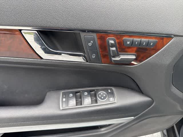 Thumbnail: 2011 Mercedes-Benz E-Class - 14