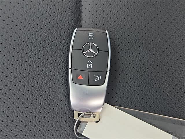 Thumbnail: 2025 Mercedes-Benz GLS - 37