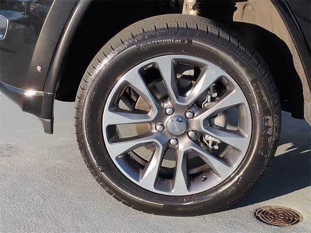 Thumbnail: 2017 Jeep Grand Cherokee - 14