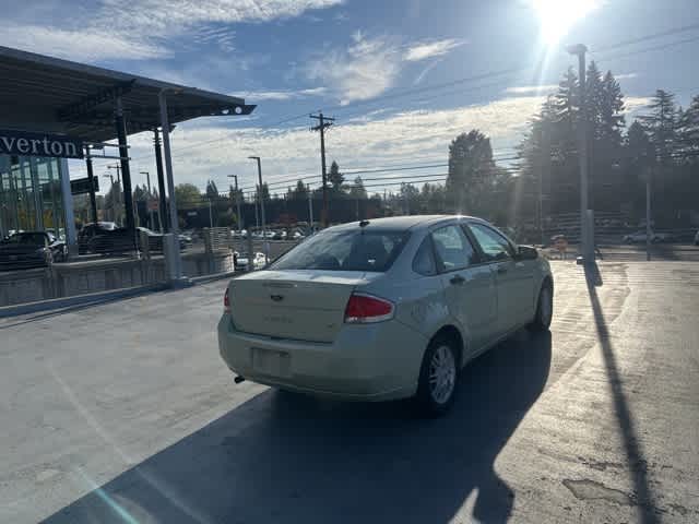 Thumbnail: 2010 Ford Focus - 5