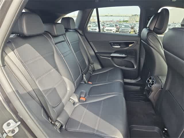 Thumbnail: 2025 Mercedes-Benz GLC - 21