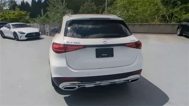 Thumbnail: 2025 Mercedes-Benz GLC - 7