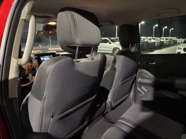 Thumbnail: 2022 Nissan Frontier - 10