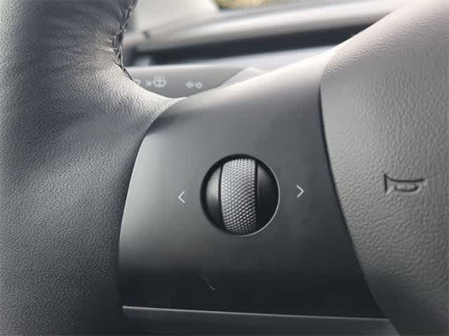 Thumbnail: 2021 Tesla Model Y - 25