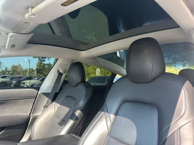 Thumbnail: 2020 Tesla Model 3 - 14