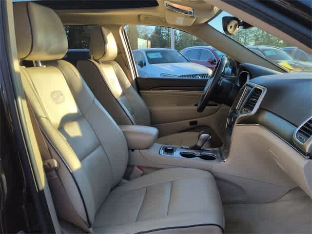 Thumbnail: 2017 Jeep Grand Cherokee - 24