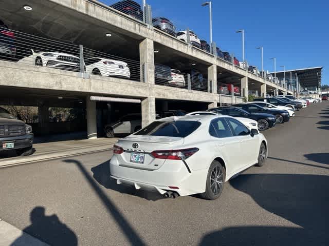 Thumbnail: 2022 Toyota Camry - 5