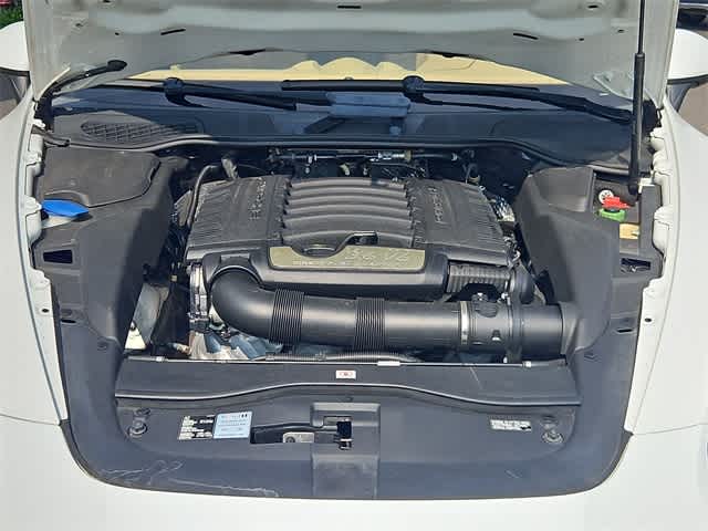 Thumbnail: 2014 Porsche Cayenne - 15