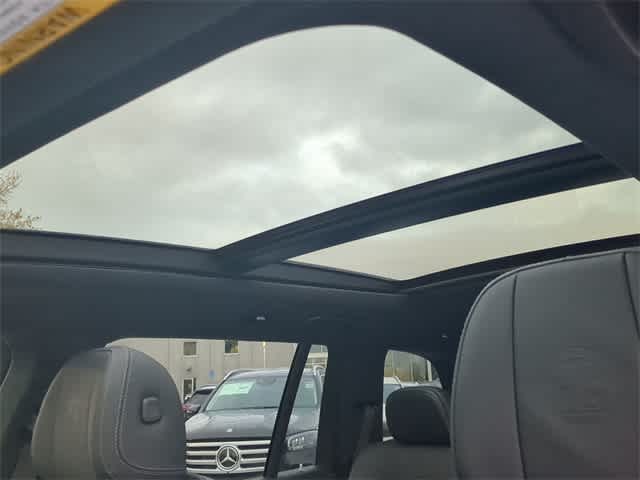 Thumbnail: 2026 Mercedes-Benz GL-Class - 19