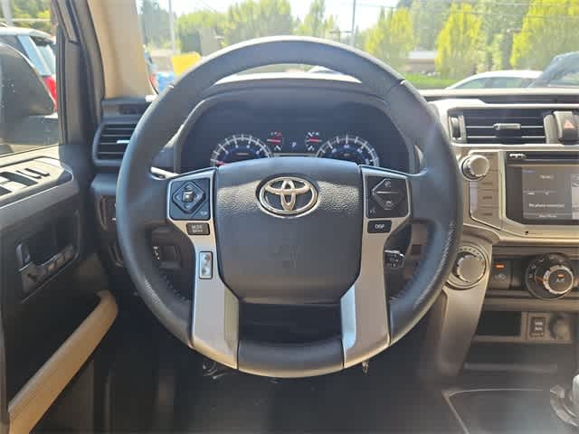 Thumbnail: 2016 Toyota 4Runner - 25