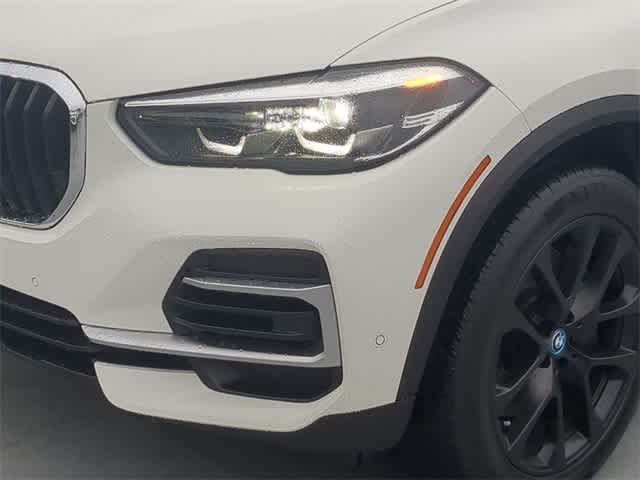 Thumbnail: 2023 BMW X5 - 11