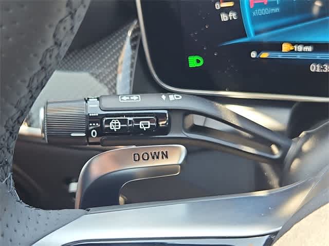 Thumbnail: 2025 Mercedes-Benz GLC - 29