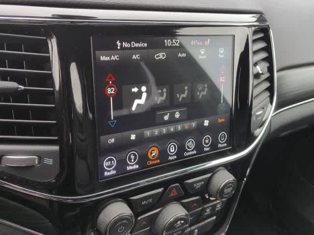 Thumbnail: 2019 Jeep Grand Cherokee - 19