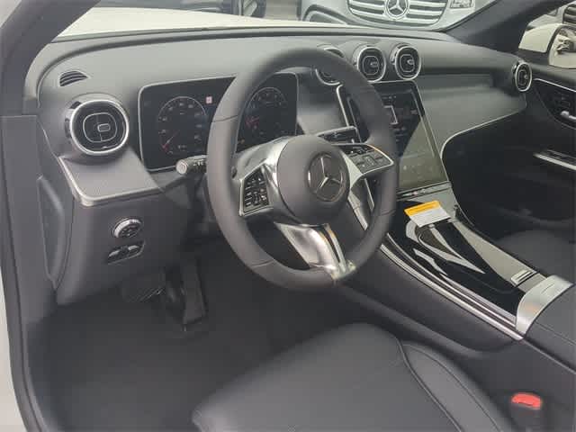 Thumbnail: 2025 Mercedes-Benz GLC - 10