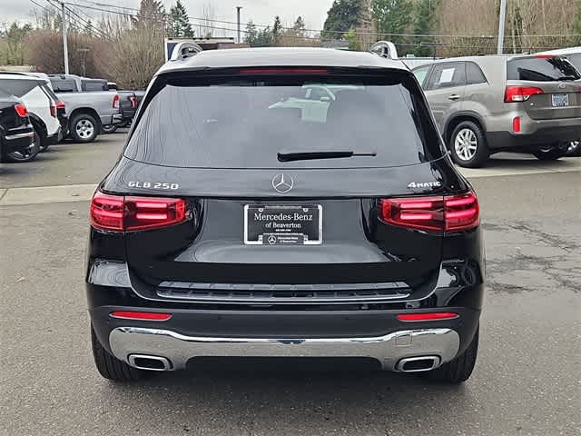 Thumbnail: 2025 Mercedes-Benz GLB - 8