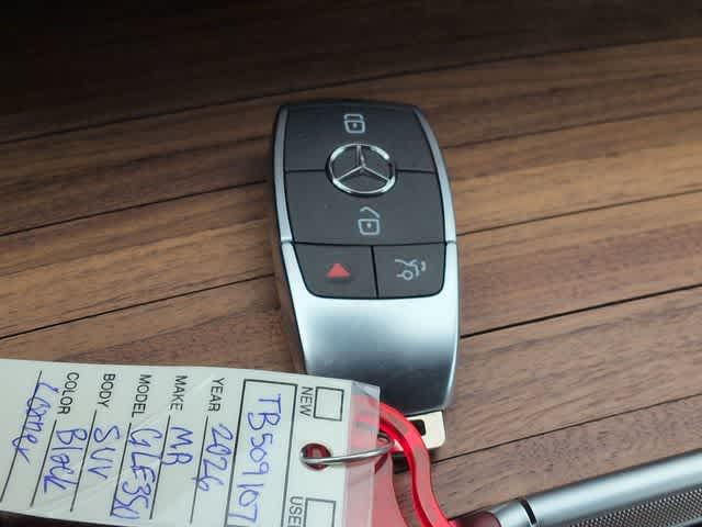 Thumbnail: 2026 Mercedes-Benz GLE - 35
