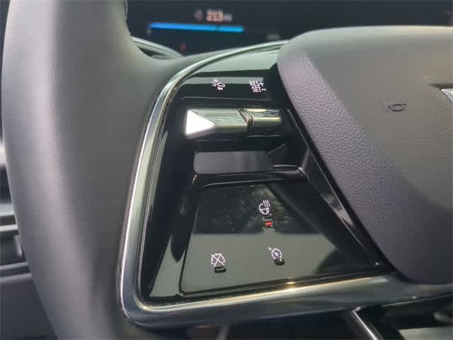 Thumbnail: 2024 Cadillac Lyriq - 26