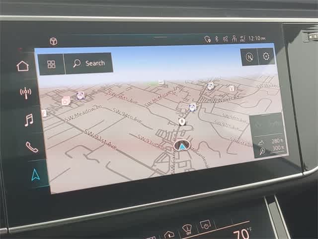 Thumbnail: 2023 Audi Q8 - 30