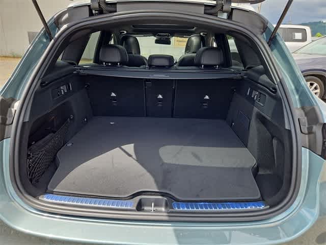 Thumbnail: 2025 Mercedes-Benz GLC - 37