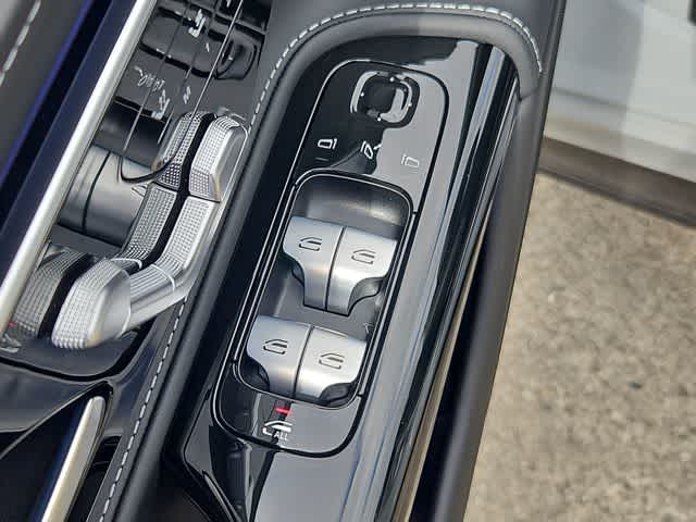 Thumbnail: 2025 Mercedes-Benz SL-Class - 19