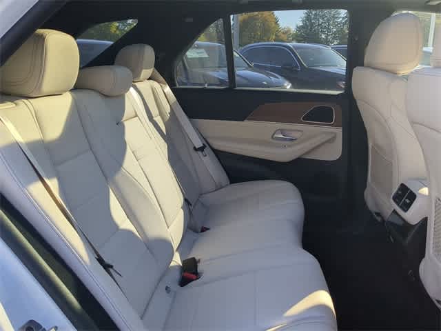 Thumbnail: 2026 Mercedes-Benz GLE - 21