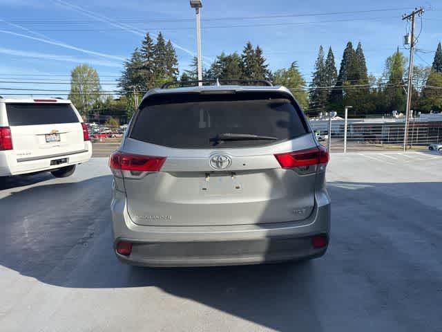 Thumbnail: 2018 Toyota Highlander - 8