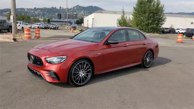 Thumbnail: 2022 Mercedes-Benz E-Class - 4
