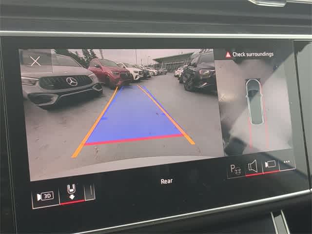 Thumbnail: 2023 Audi Q8 - 31