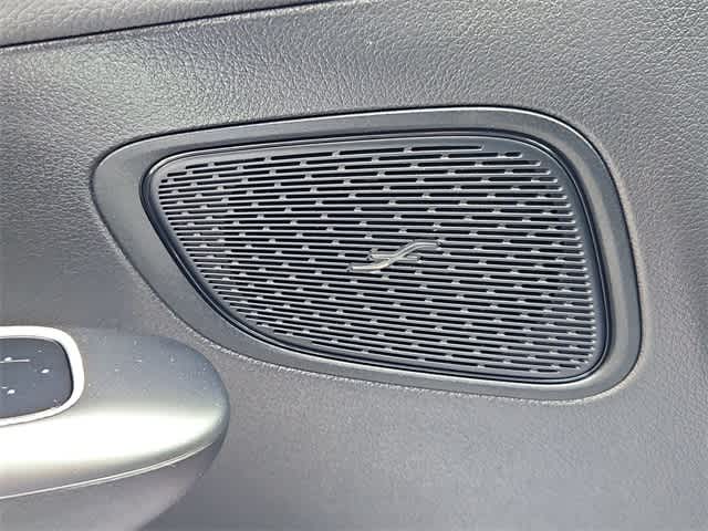 Thumbnail: 2025 Mercedes-Benz GLC - 31