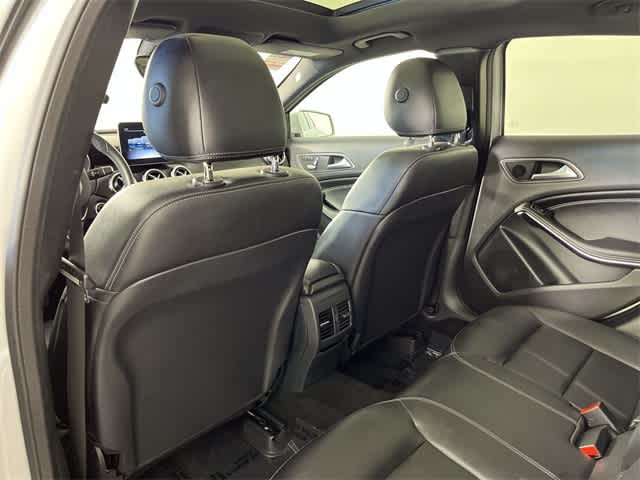 Thumbnail: 2020 Mercedes-Benz GLA - 25