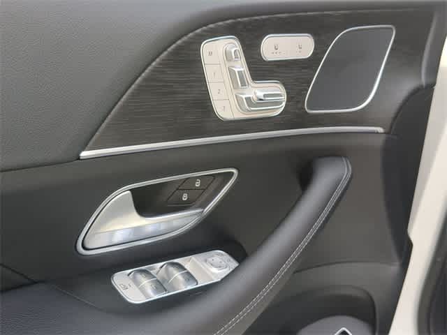 Thumbnail: 2026 Mercedes-Benz GLE - 17