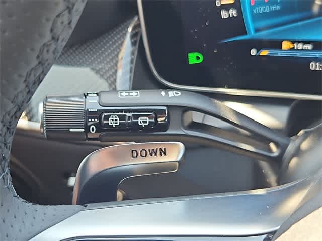 Thumbnail: 2025 Mercedes-Benz GLC - 28