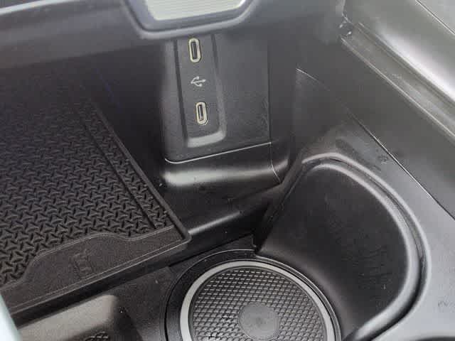 Thumbnail: 2026 Mercedes-Benz GLC - 31