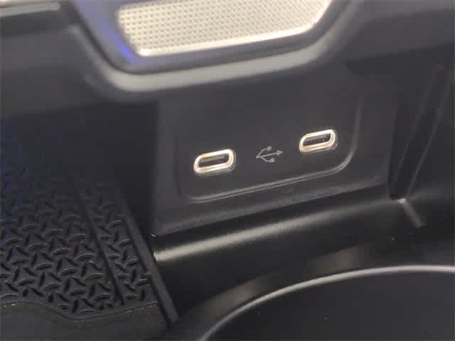 Thumbnail: 2025 Mercedes-Benz C-Class - 31