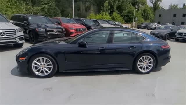 Thumbnail: 2018 Porsche Panamera - 5
