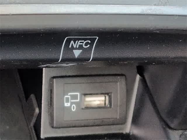 Thumbnail: 2018 Mercedes-Benz E-Class - 32