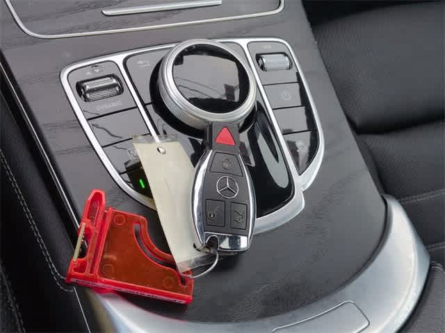 Thumbnail: 2019 Mercedes-Benz GLC - 35