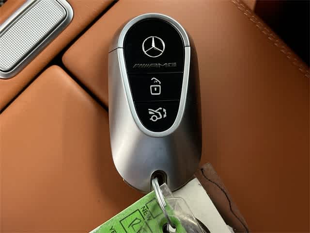 Thumbnail: 2024 Mercedes-Benz SL-Class - 35