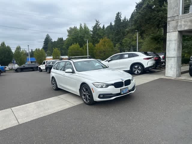 Thumbnail: 2016 BMW 3 Series - 3