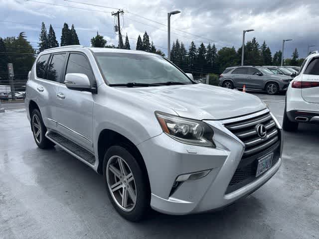 Thumbnail: 2015 Lexus GX - 3