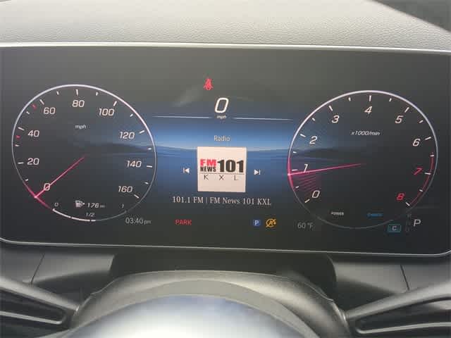 Thumbnail: 2025 Mercedes-Benz GLC - 33