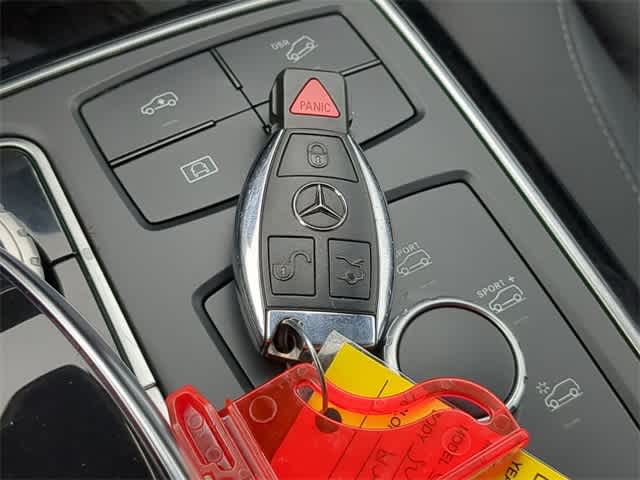 Thumbnail: 2018 Mercedes-Benz GLE - 35