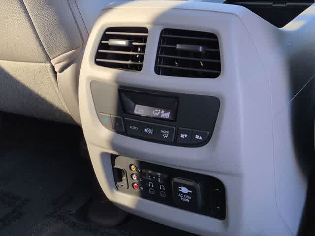 Thumbnail: 2016 Honda Pilot - 23