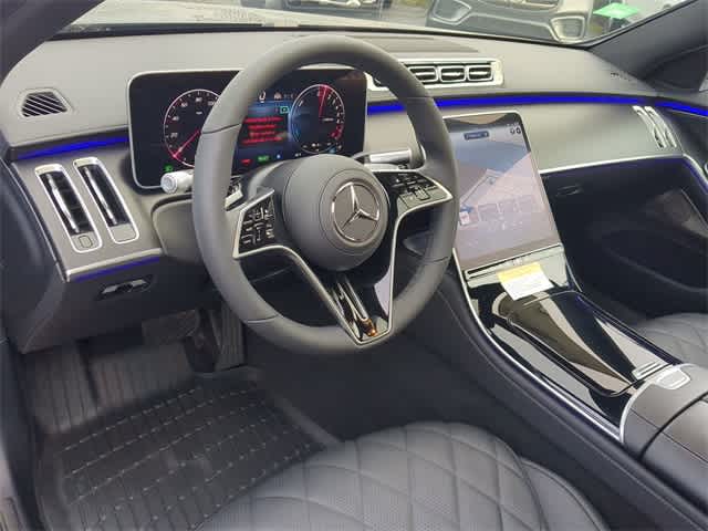 Thumbnail: 2025 Mercedes-Benz S-Class - 10