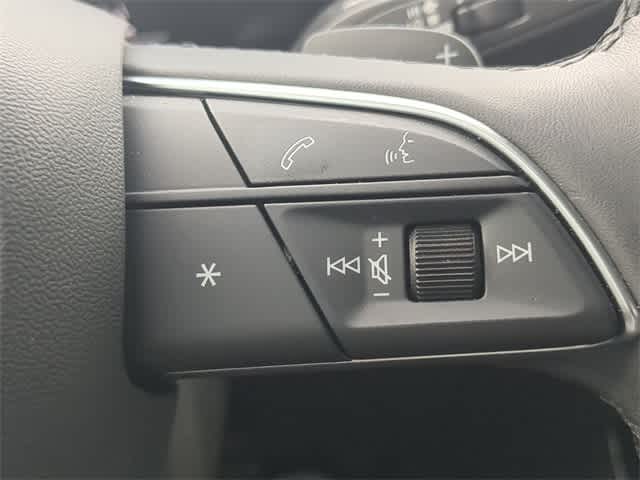 Thumbnail: 2023 Audi Q8 - 26