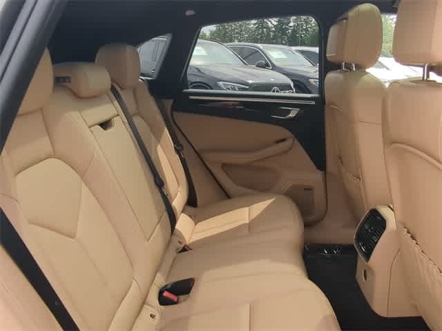 Thumbnail: 2018 Porsche Macan - 22