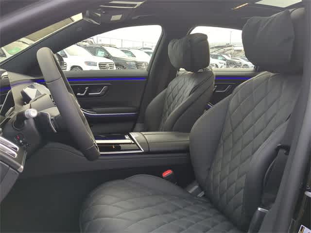 Thumbnail: 2025 Mercedes-Benz S-Class - 17