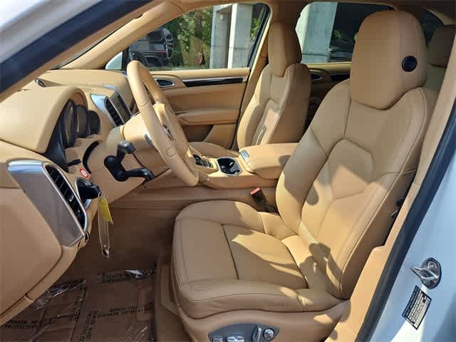 Thumbnail: 2014 Porsche Cayenne - 17